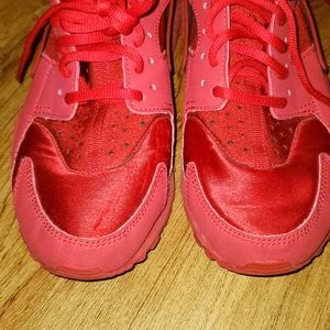 Nike Hurache Sneakers women's 8